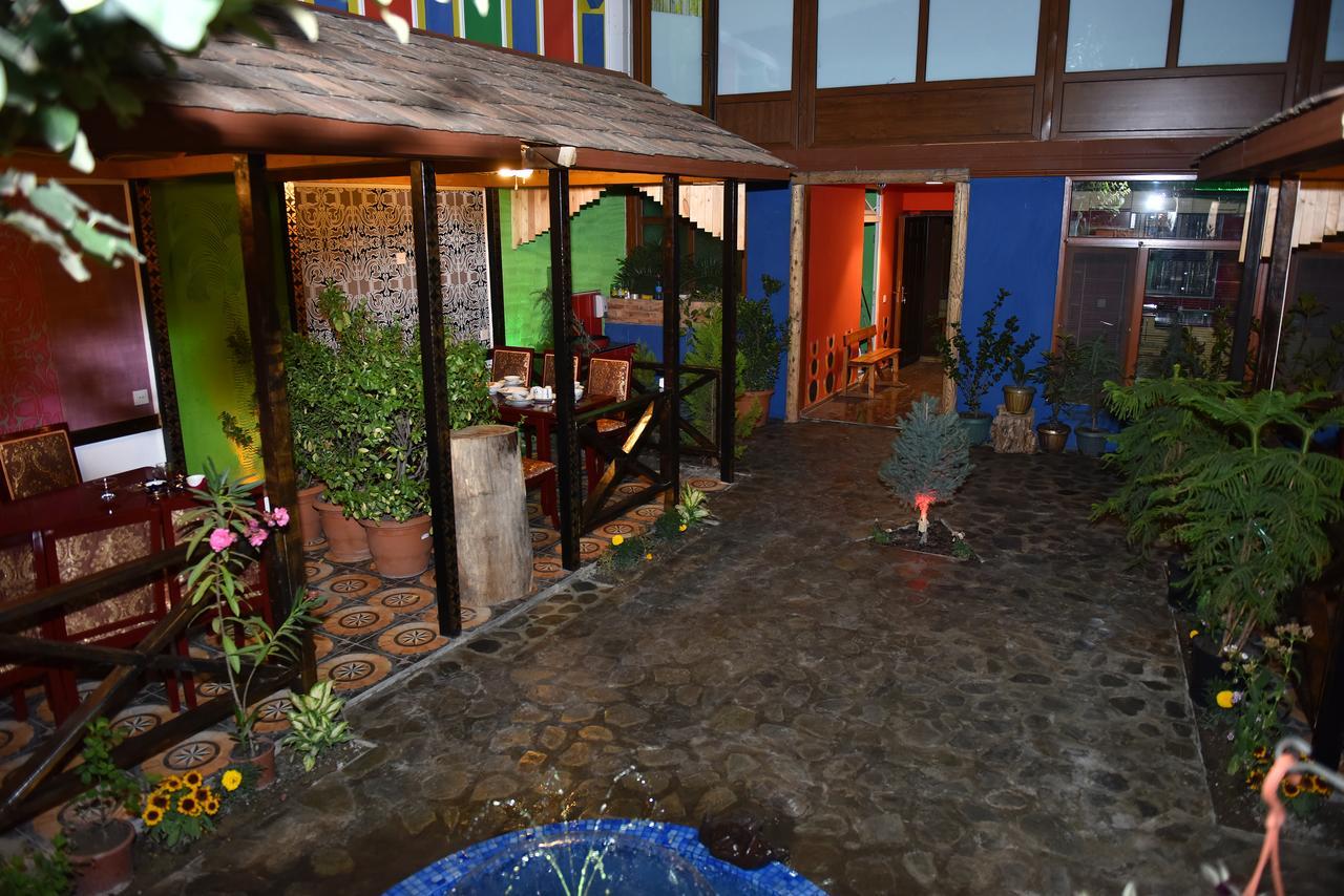 Inci Design Hotel & Hostel Sheki Exterior photo
